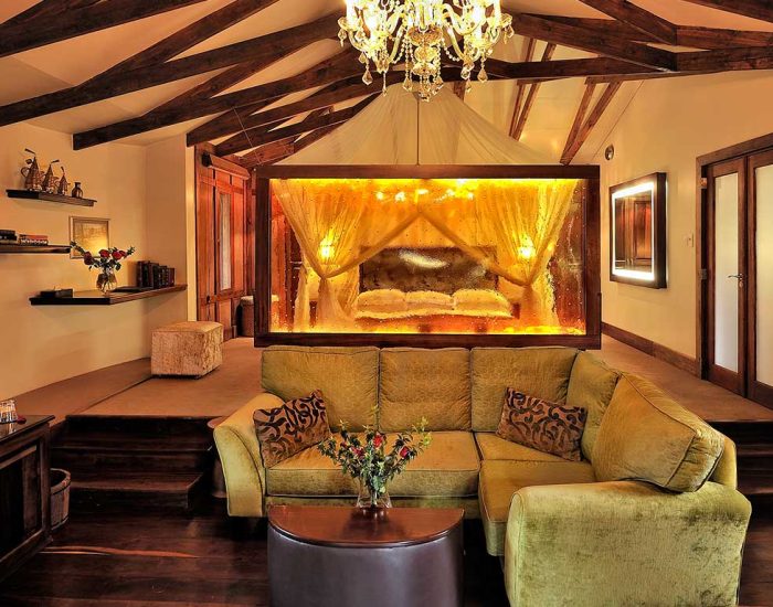 ArushaCoffeeLodge---Plantation-Suite-Interior - KILICLIMB AFRICA SAFARIS