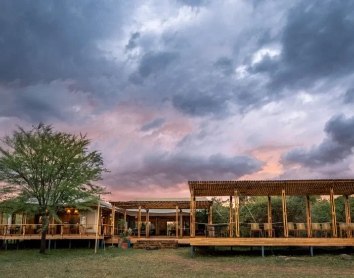 Asilia_Camp-Lodges_Sayari_Camp-Carousel5-Kiliclimb Africa Safaris