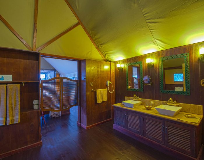 Bathroom Lake Ndutu Luxury Tented Lodge