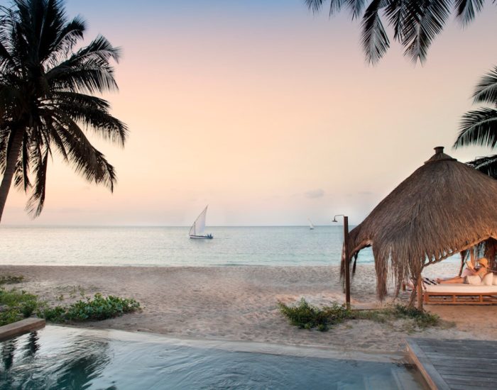Benguerra-Island-Cabana-pool-and-beach-with-gue