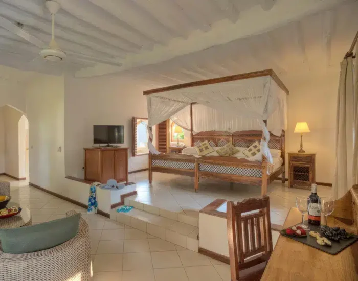 Bluebay Beach Resort & Spa room