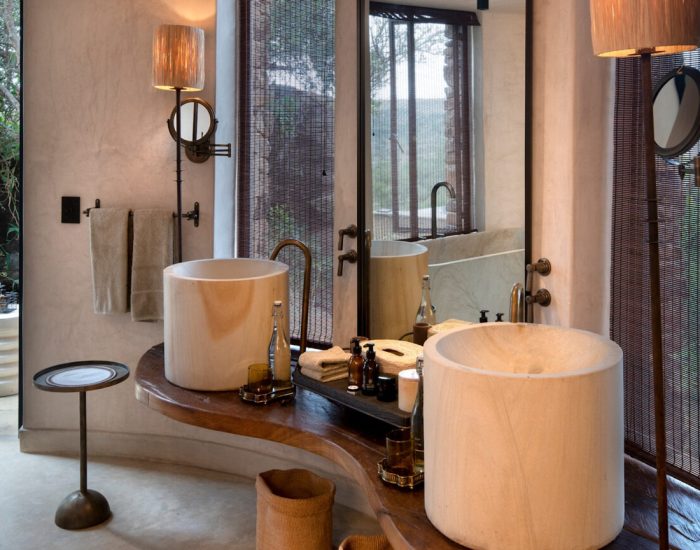 Kenya-Suyian-Lodge-Suite-Bathroom-4