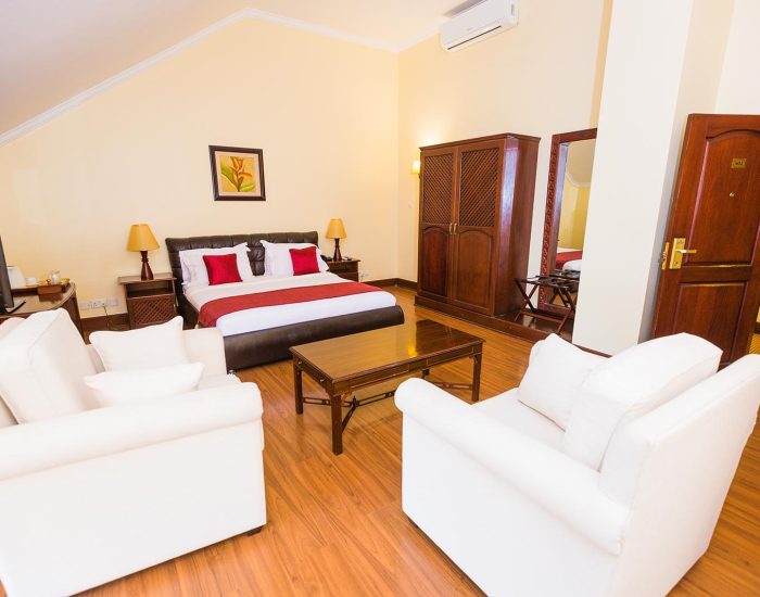 Kibo Palace Hotel room