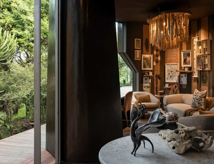 _Kruger_National_Park_Lebombo_Lodge_Conservation_Lounge_Ross_Couper- KILICLIMB SAFARIS