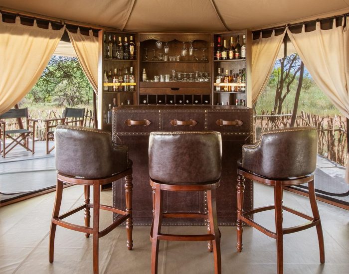 Lounge2. BAR
