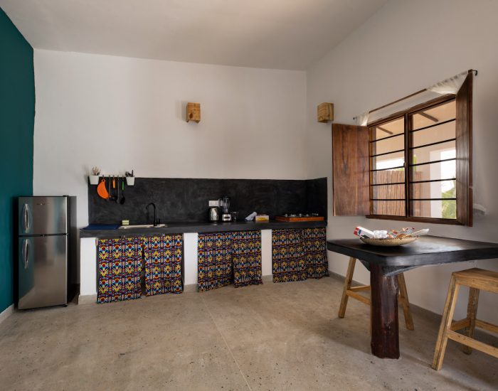 Nyumbani-Residence-kitchen-with-table- Kiliclimb Africa Safaris