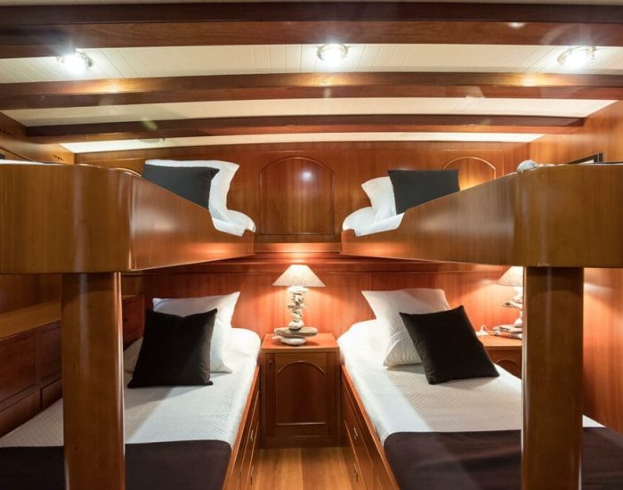 Over-the-Rainbow-Bedroom-Four-Sleeper-THANDA