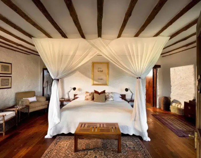 Rooms andBeyond Kleins