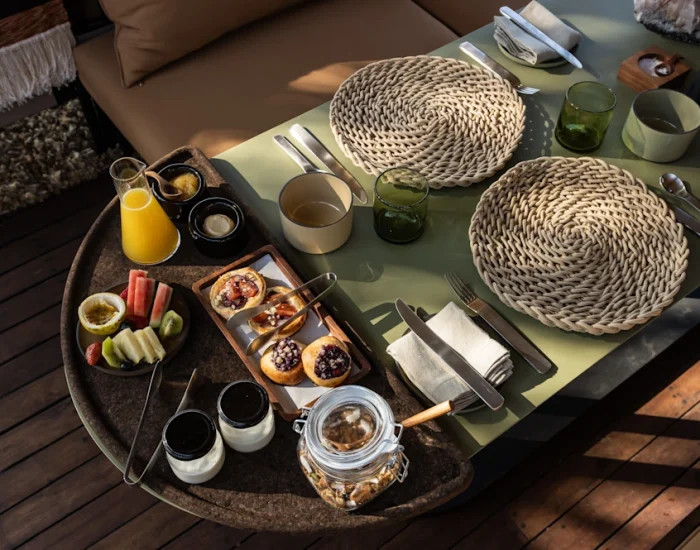 SMRTC_Dining_Breakfast_Emma_Jackson_2-min - KILICLIMB AFRICA SAFARIS
