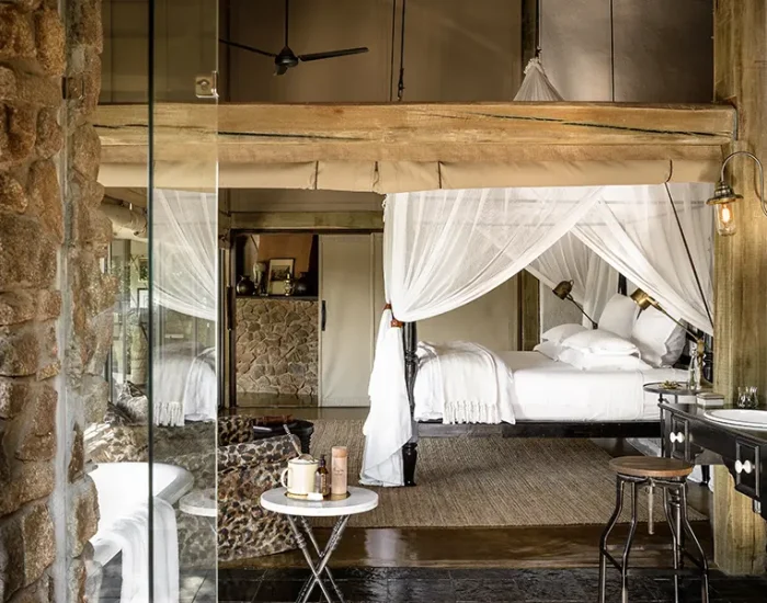 SingitaEbonyLodge-UpperLevelBedroom-LuxuryRoom - KILICLIMB AFRICA SAFARIS