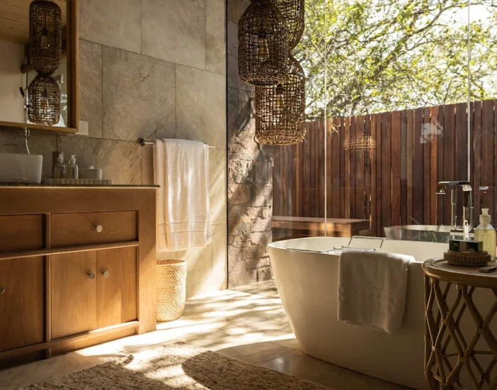 Singita_Serengeti_House_Main_Suite_Bathroom_3-min - KILICLIMB AFRICA SAFARIS
