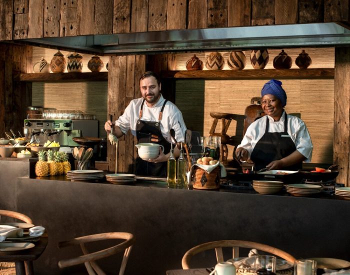 South-Africa-Phinda-Forest-Lodge-interactive-kitchen-