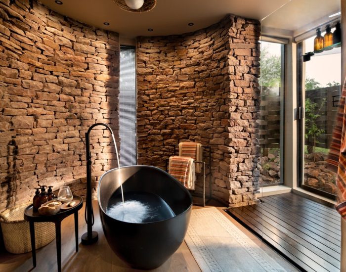 South-Africa-Phinda-Zuka-Lodge-suite-bathroom-bath-and-shower-2-