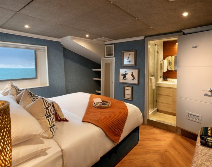 South-America-Ecuador-Galapagos-Galapagos-Explorer-Luxury-View-Cab