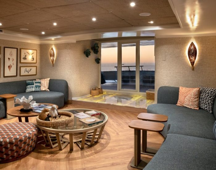 South-America-Ecuador-Galapagos-Islands-Galapagos-Explorer-lounge-4-