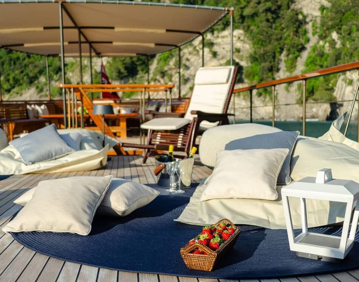 THANDA VIEW CRUISE