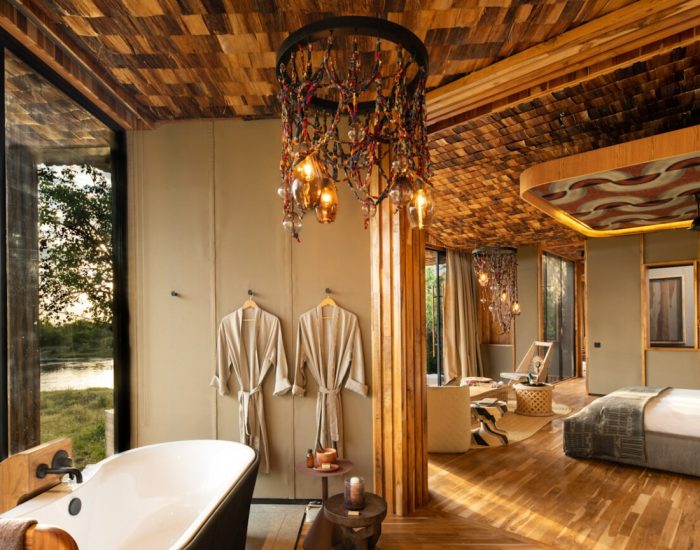 Tanzania-Grumeti-Serengeti-River-Lodge-Room-Family-Suite-bathroo