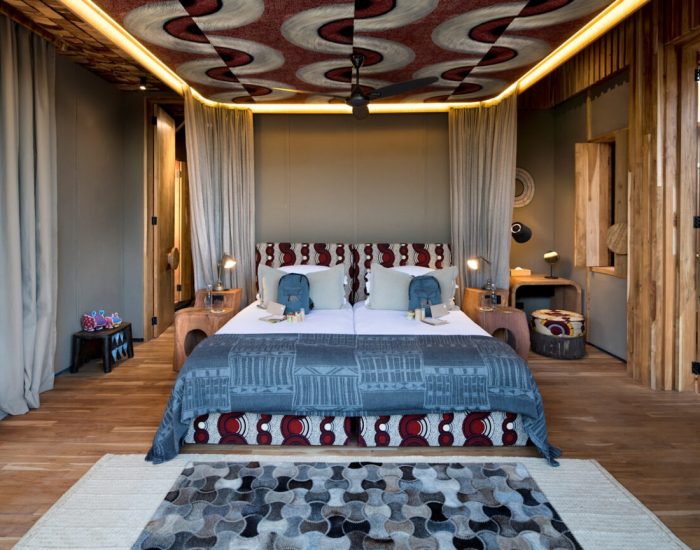 Tanzania-Grumeti-Serengeti-River-Lodge-Room-Family-Suite-childrens-bedroom-WI