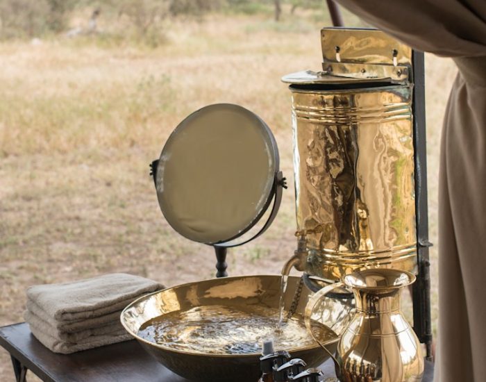 Tanzania-Serengeti-Under-Canvas-SUC-Room-Tent-bathroom-