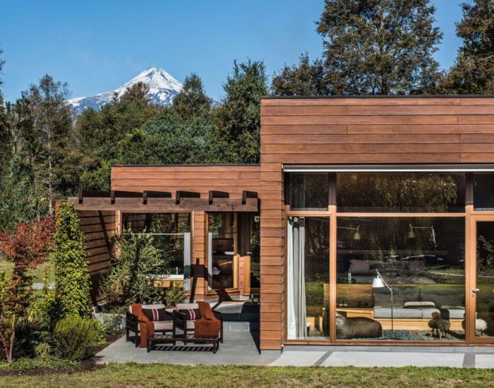 Villa-exterior-at-andBeyond-Vira-Vir