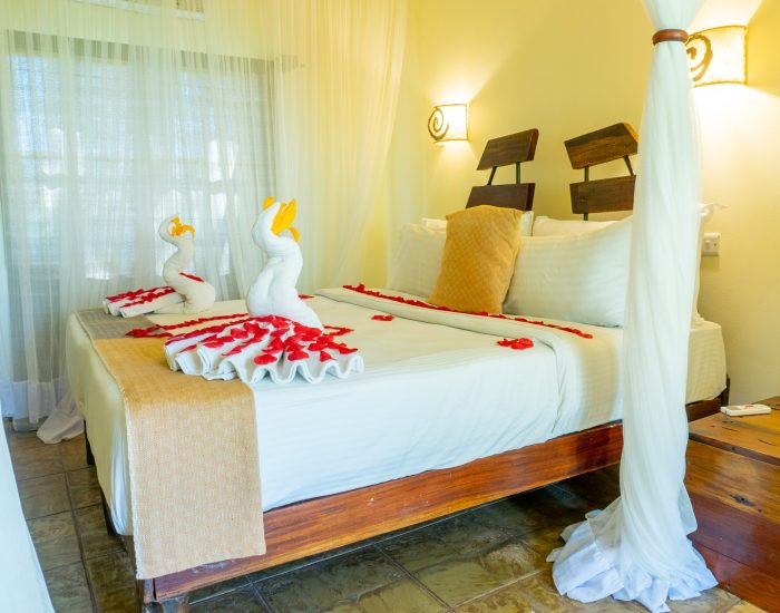 WELCOME TO WERUWERU RIVER LODGE 011 - KILICLIMB AFRICA SAFARIS