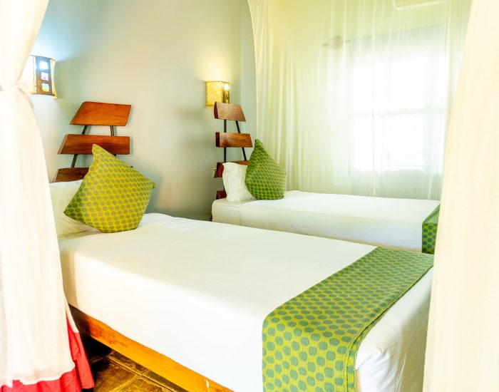 WELCOME TO WERUWERU RIVER LODGE 08 - KILICLIMB AFRICA SAFARIS
