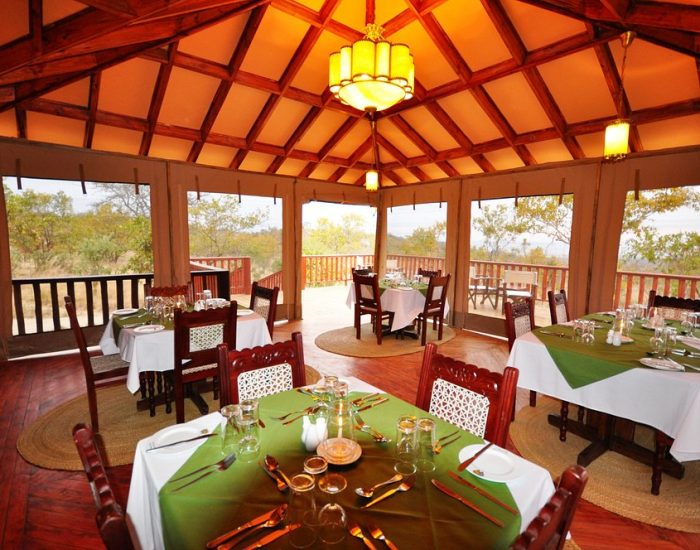 balloon-camp-tarangire dinning
