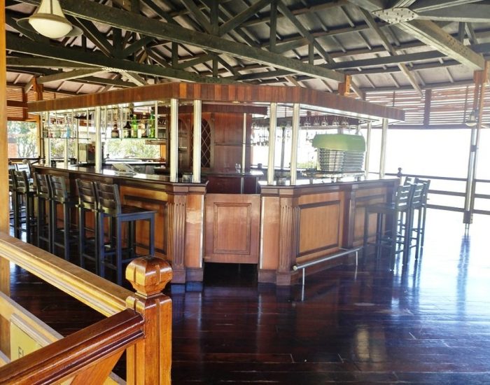 bar Lake Manyara Wildlife Lodge
