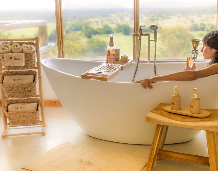 bathroom-orangi-luxury-lodge - KILICLIMB AFRICA SAFARIS