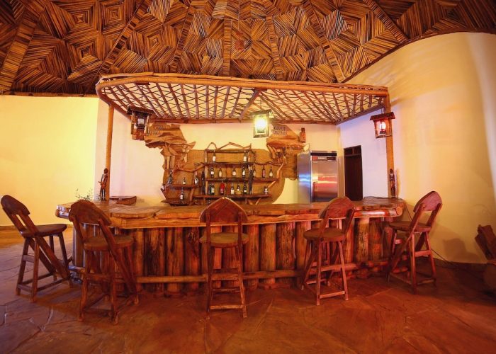 farm-of-dreams-lodge BAR