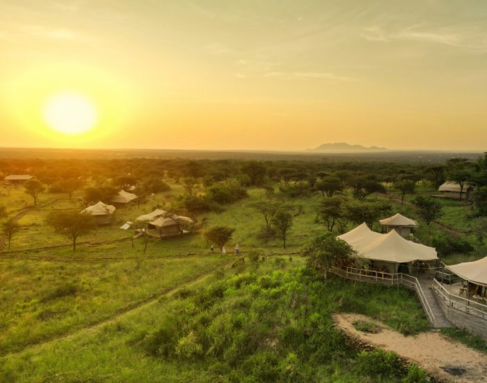 kifaru-lodge-tent-sunset-serengeti - KILICLIMB AFRICA SAFARIS