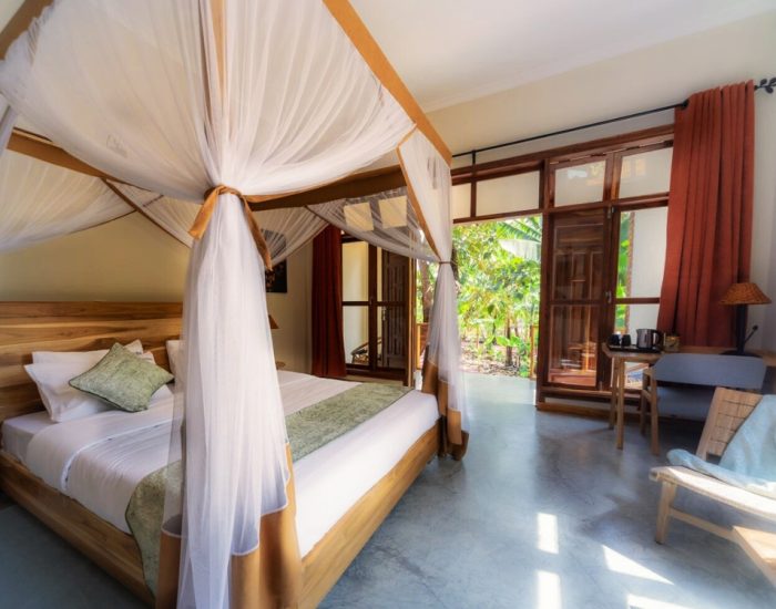 luxury-bedroom-arusha-explorers-lodge - KILICLIMB AFRICA SAFARIS