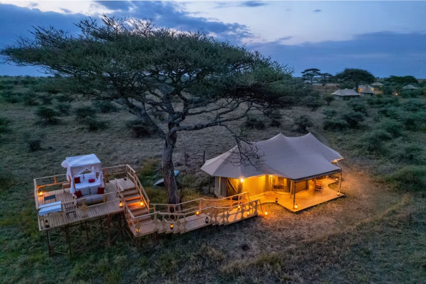 Tented lodge or luxury camp in Serengeti