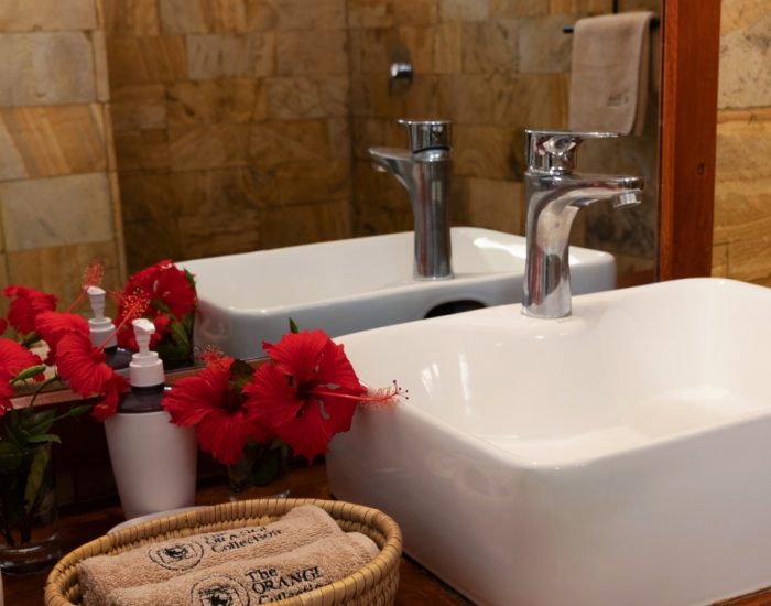 marera-lodge-luxury-bathroom-2 - KILICLIMB AFRICA SAFARIS