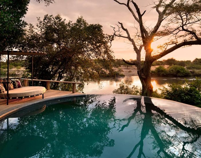 pool grumeti serengeti