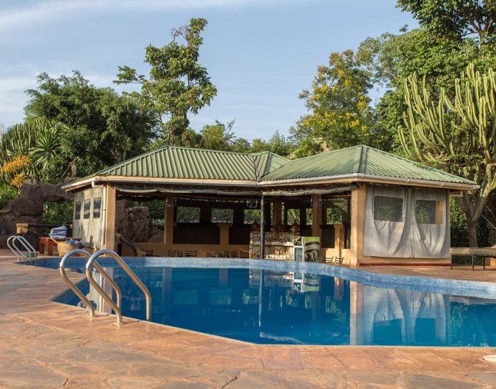 poolbar-mit-pool.jpg KUDU