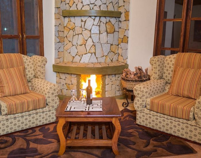 serengeti-suites-sitting.jpg KUDU